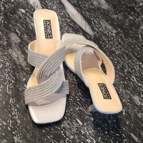 BRAND NEW JONES NEW YORK HEELS WITH CRISSCROSS STRAPS SANDAL - Picture 9 of 16